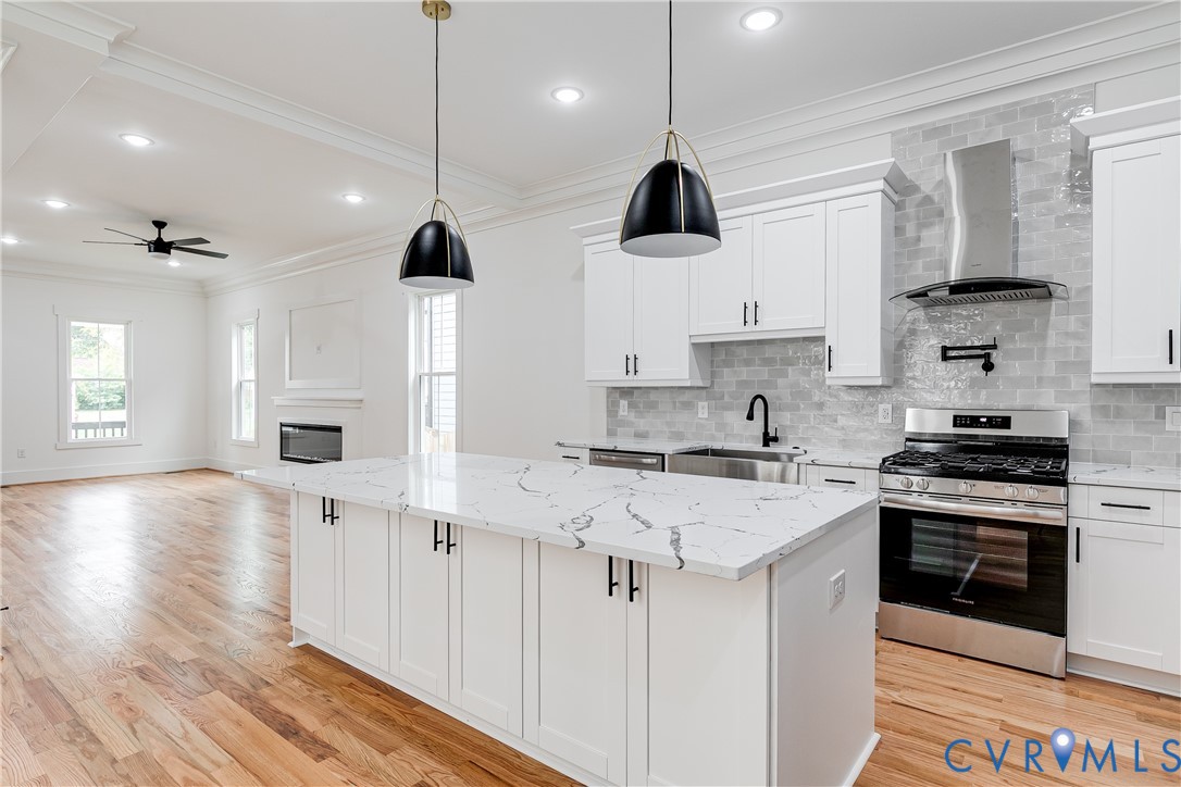11 W 29th St