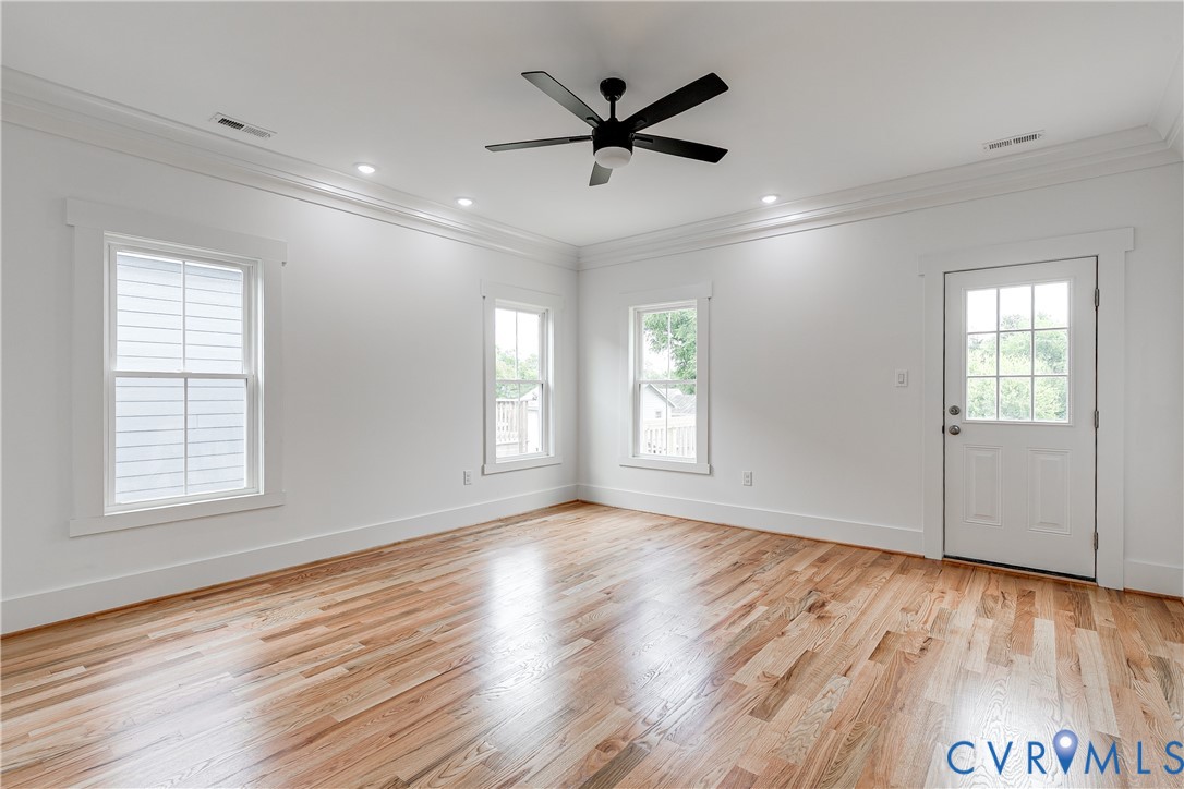 11 W 29th St