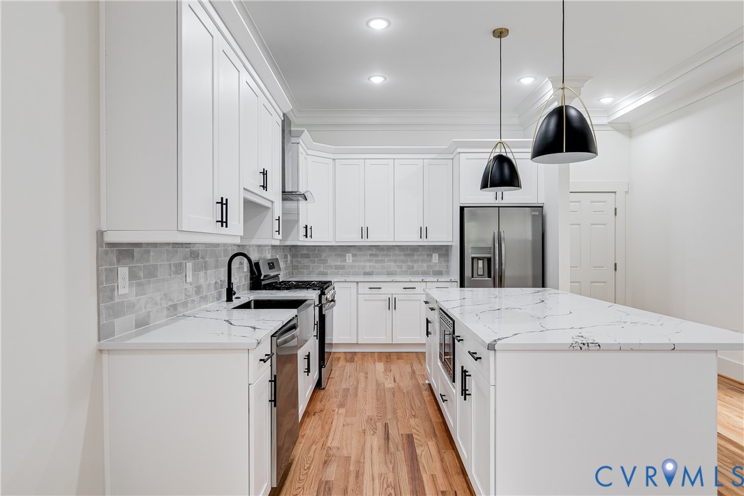 11 W 29th St