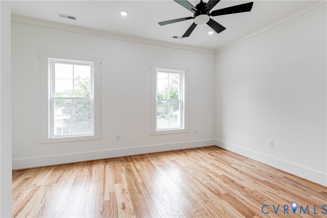 11 W 29th St