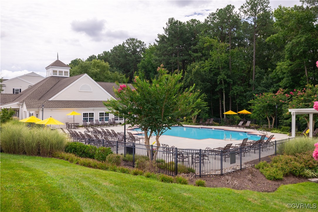 5008 Hickory Downs Ct