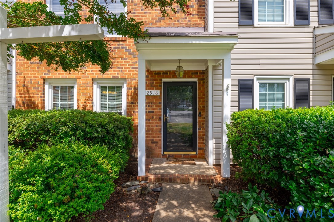 2516 W Straw Bridge Chse