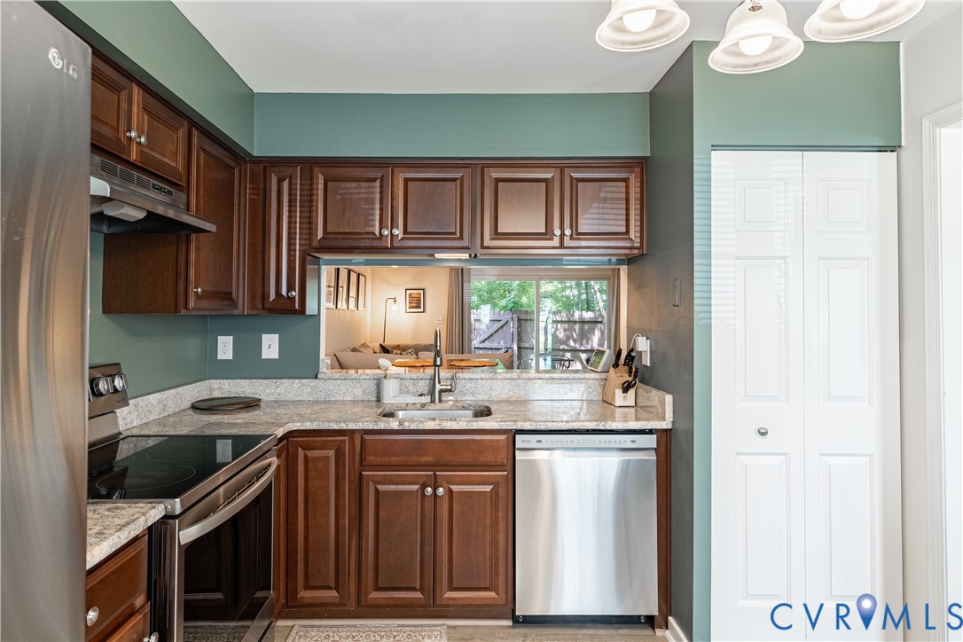 2516 W Straw Bridge Chse