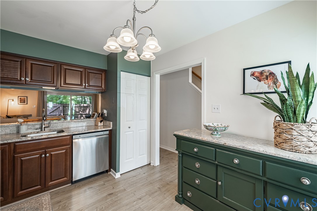 2516 W Straw Bridge Chse