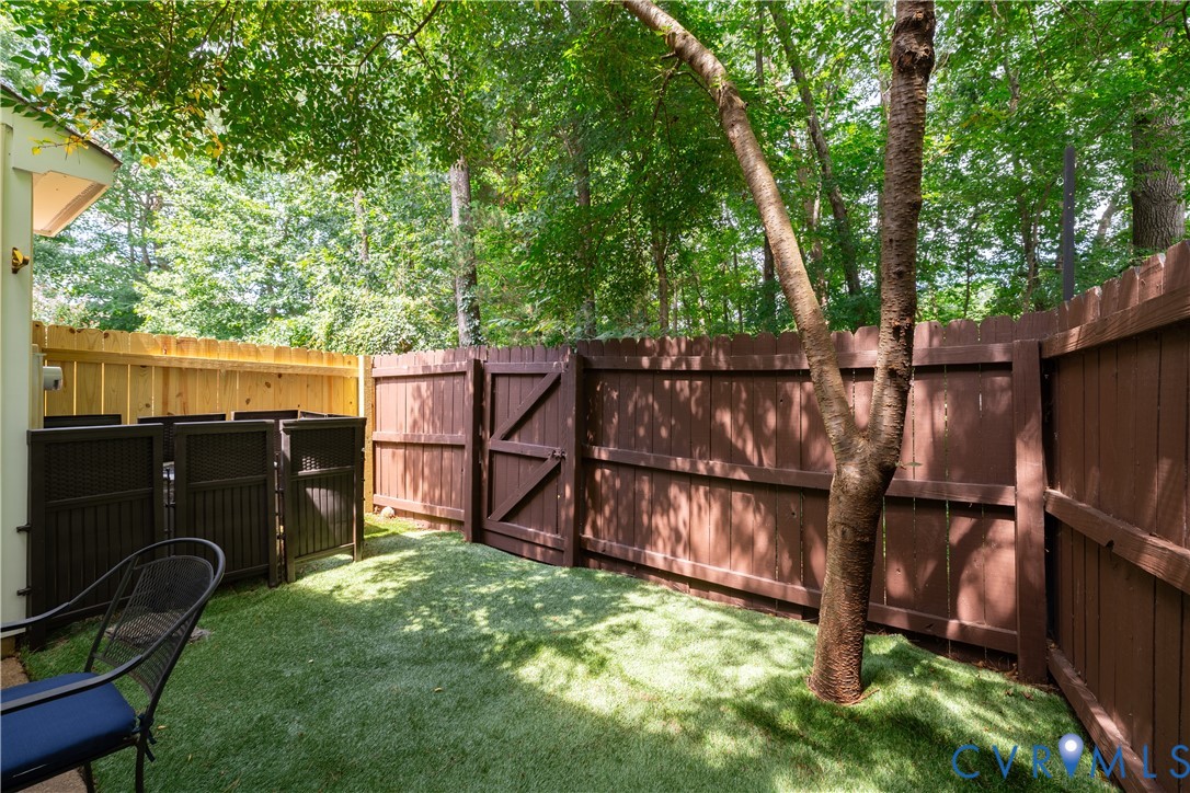 2516 W Straw Bridge Chse