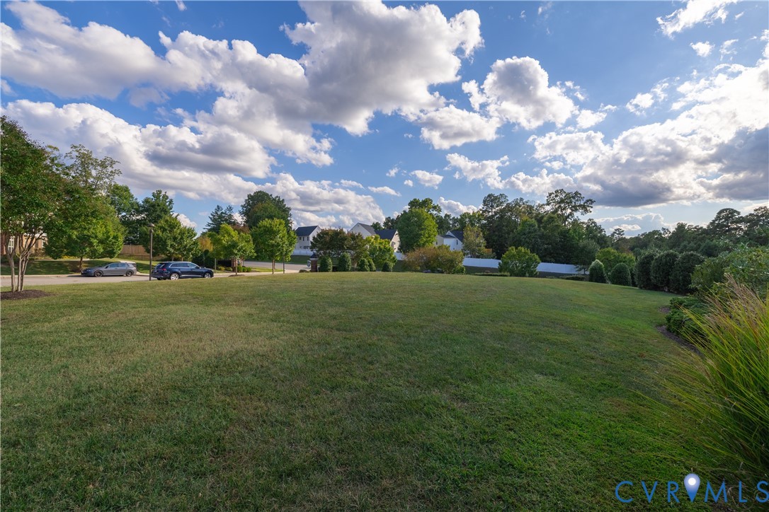 10956 Parkshire Ln