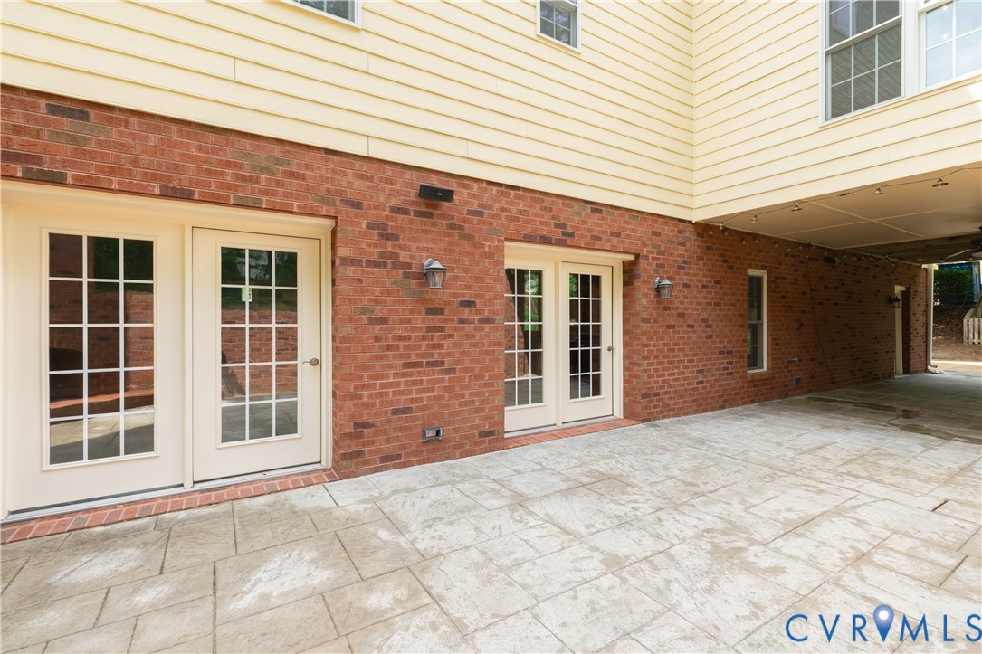 401 Lynchell Pl