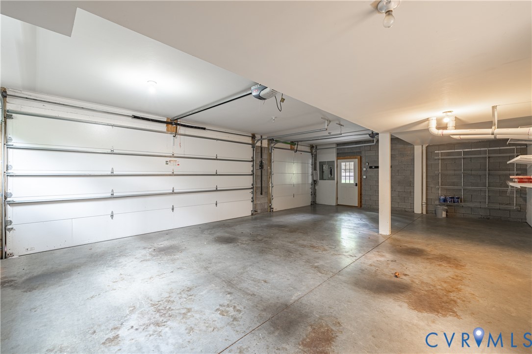 401 Lynchell Pl