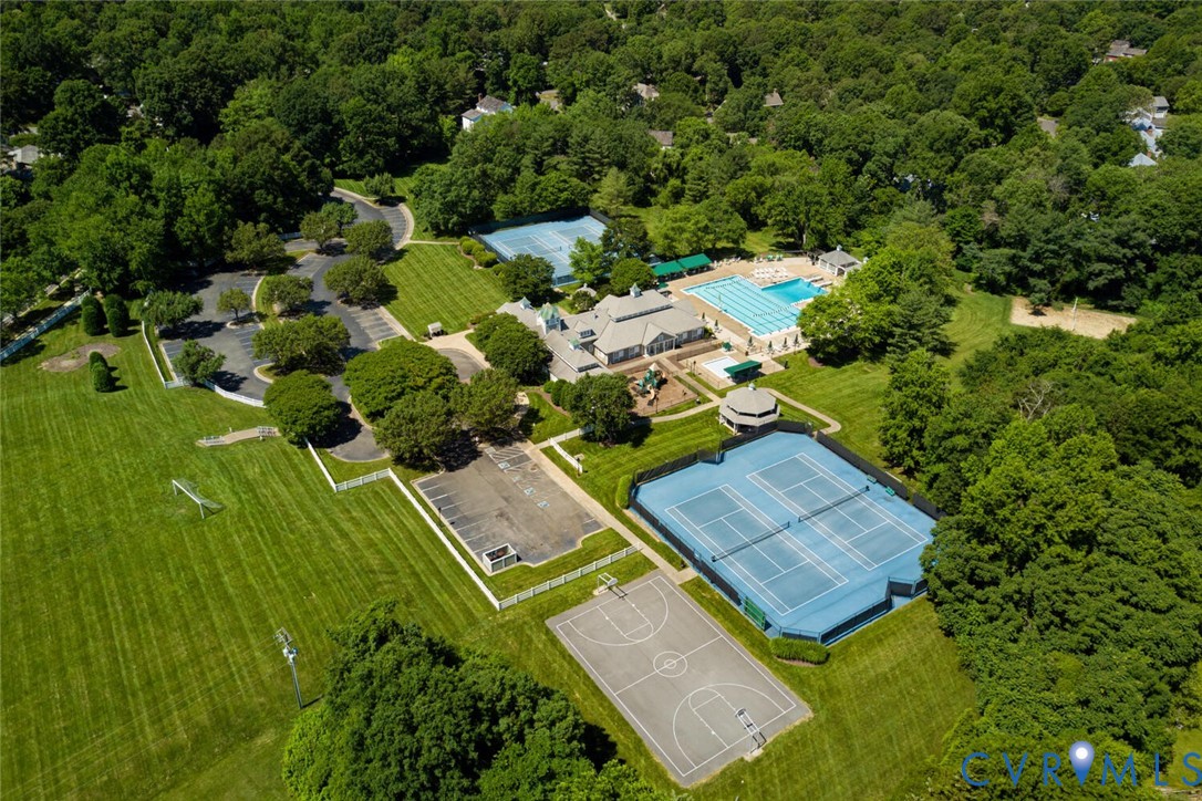 4017 Huntsteed Way