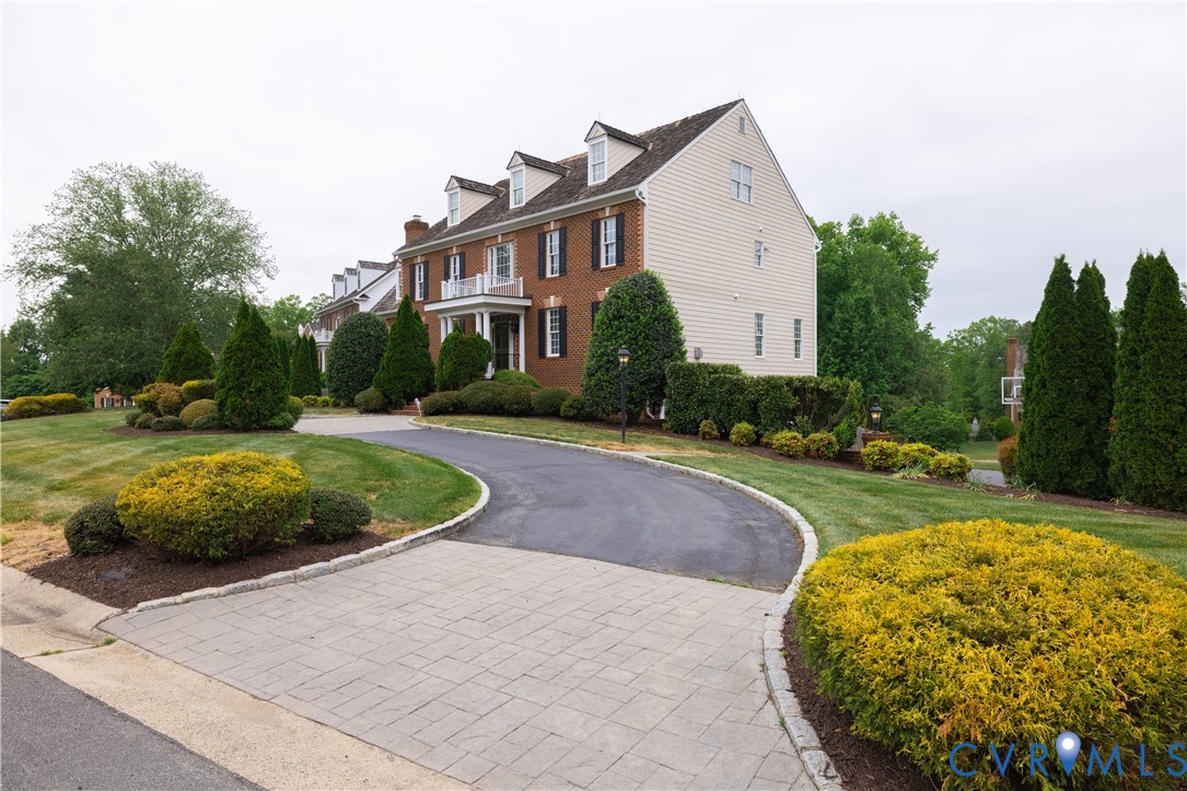 4017 Huntsteed Way