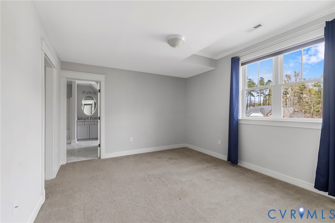 17013 Shoreland Dr