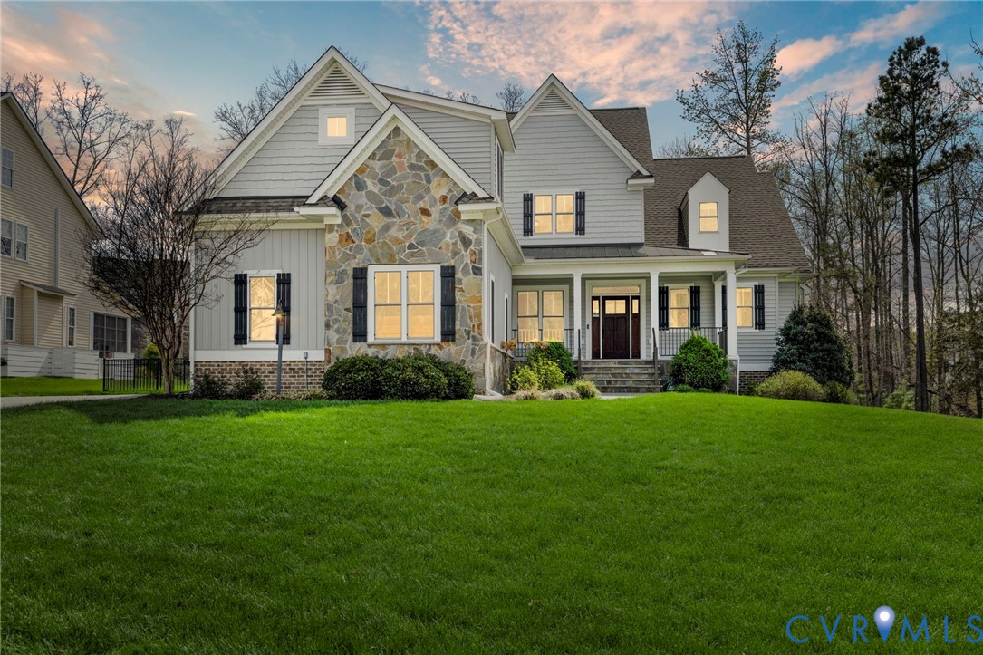 17013 Shoreland Dr