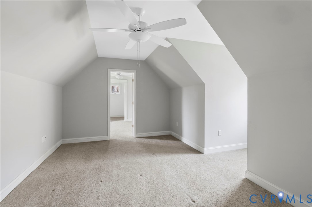 17013 Shoreland Dr