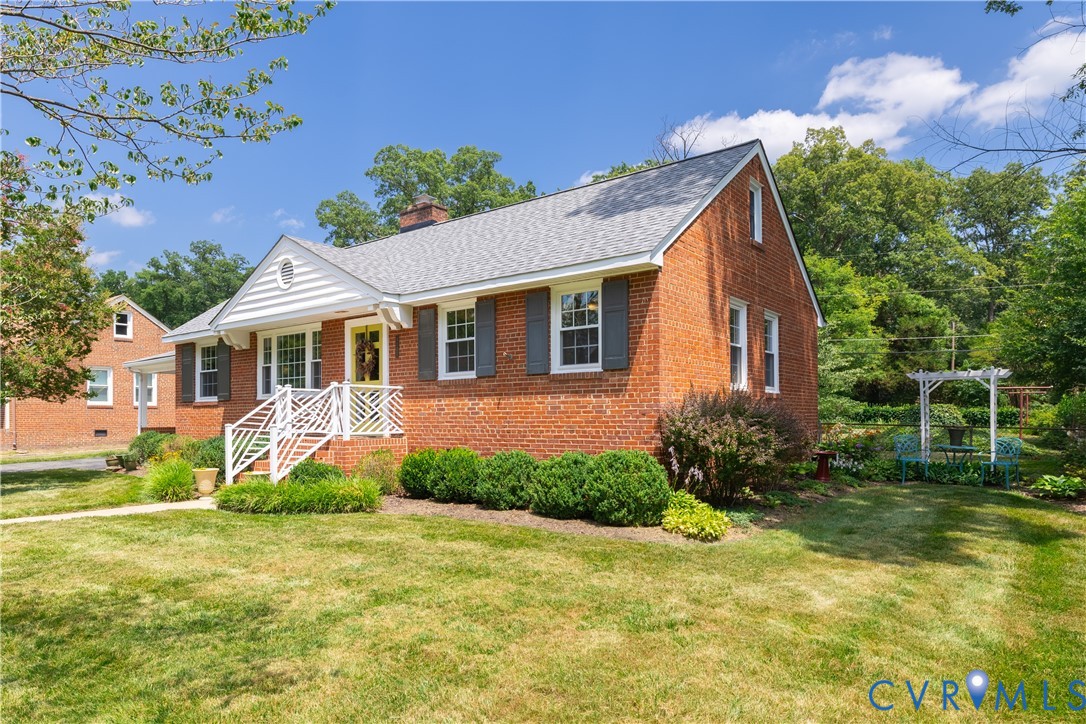 1107 Ridgecrest Dr