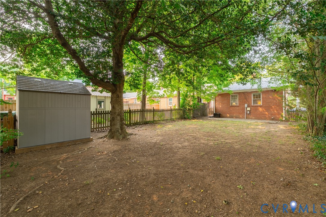 3903 Floyd Ave