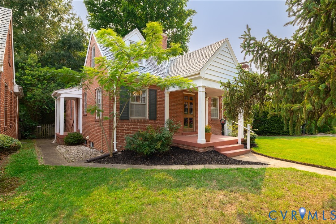 3903 Floyd Ave