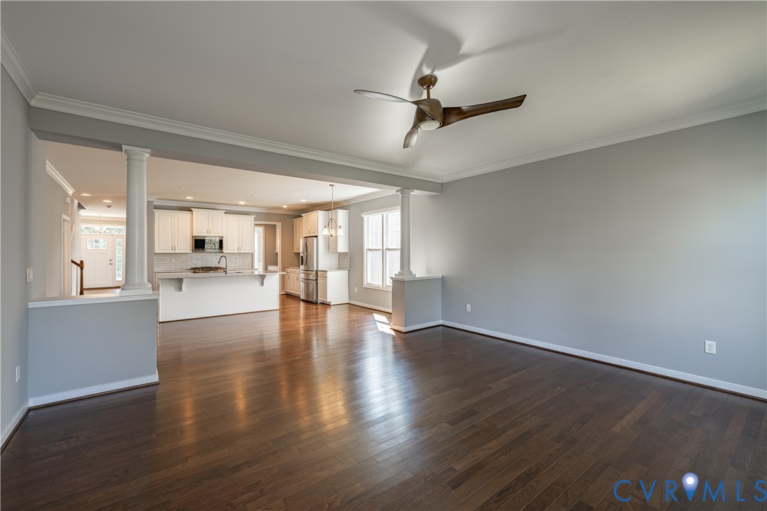 7052 Washbrook Ter