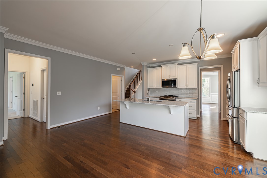 7052 Washbrook Ter