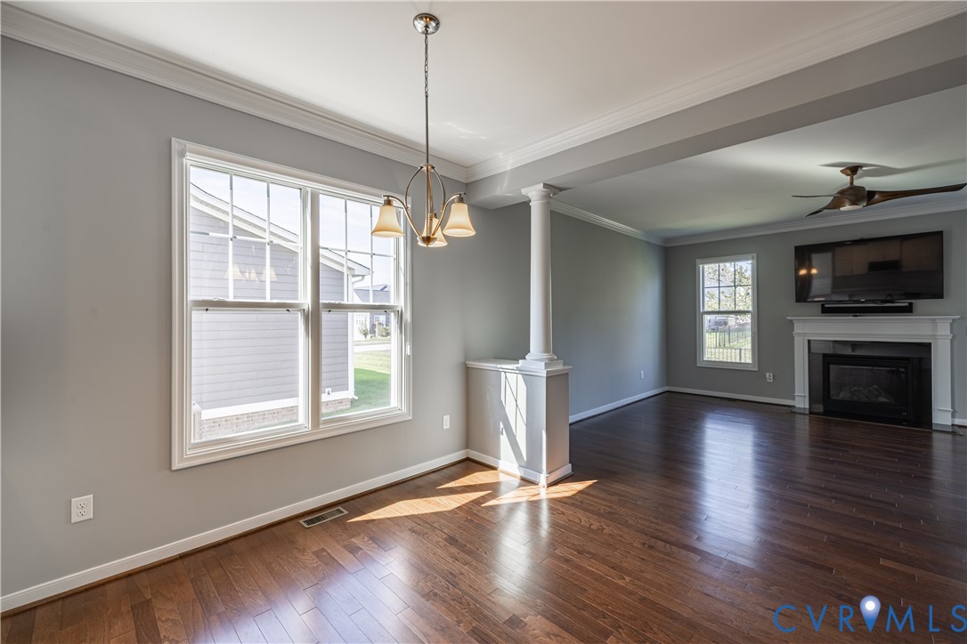 7052 Washbrook Ter