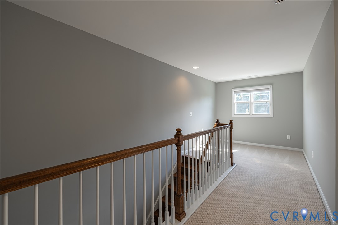 7052 Washbrook Ter
