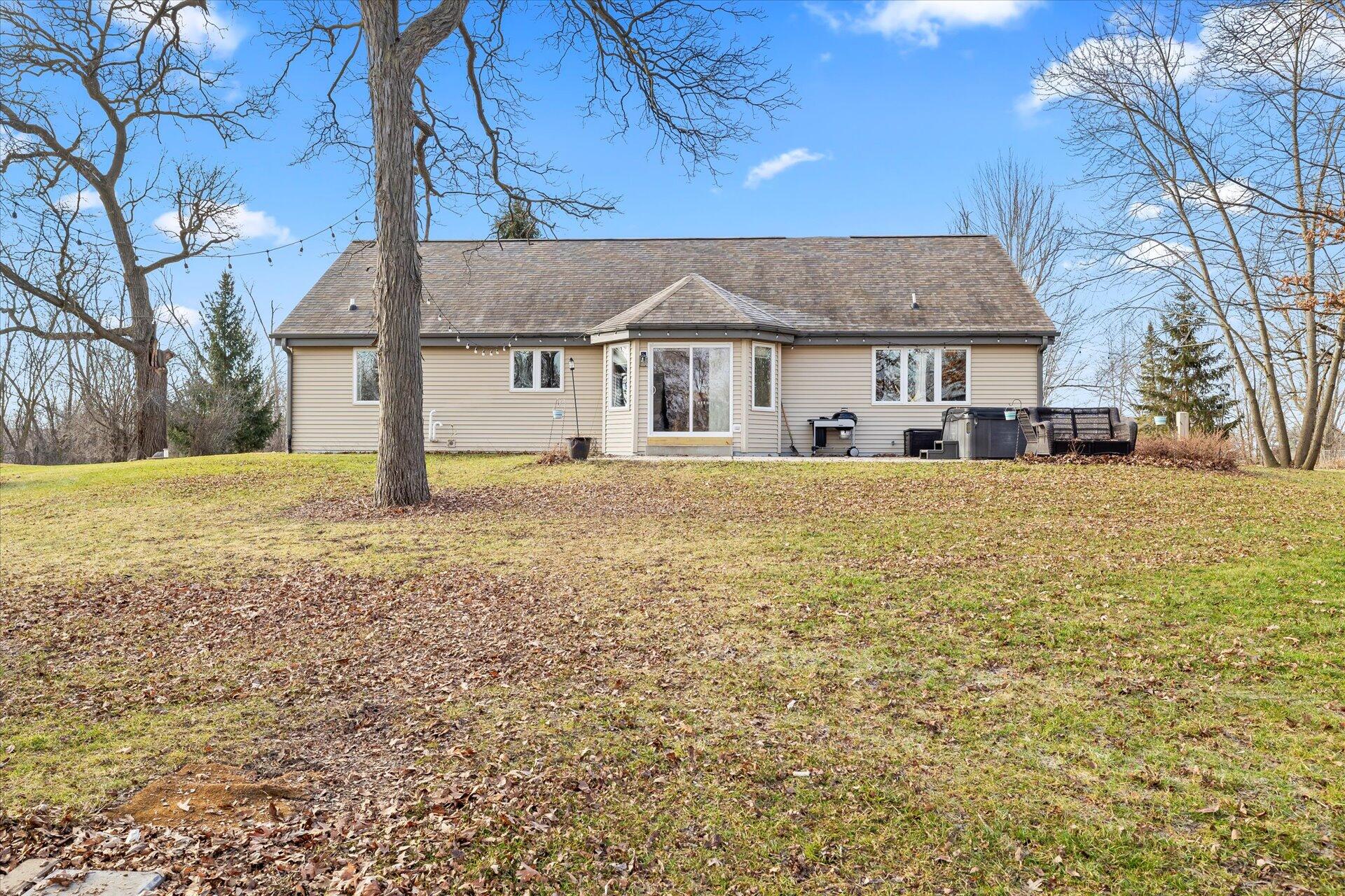 22130 W 7 Mile Rd