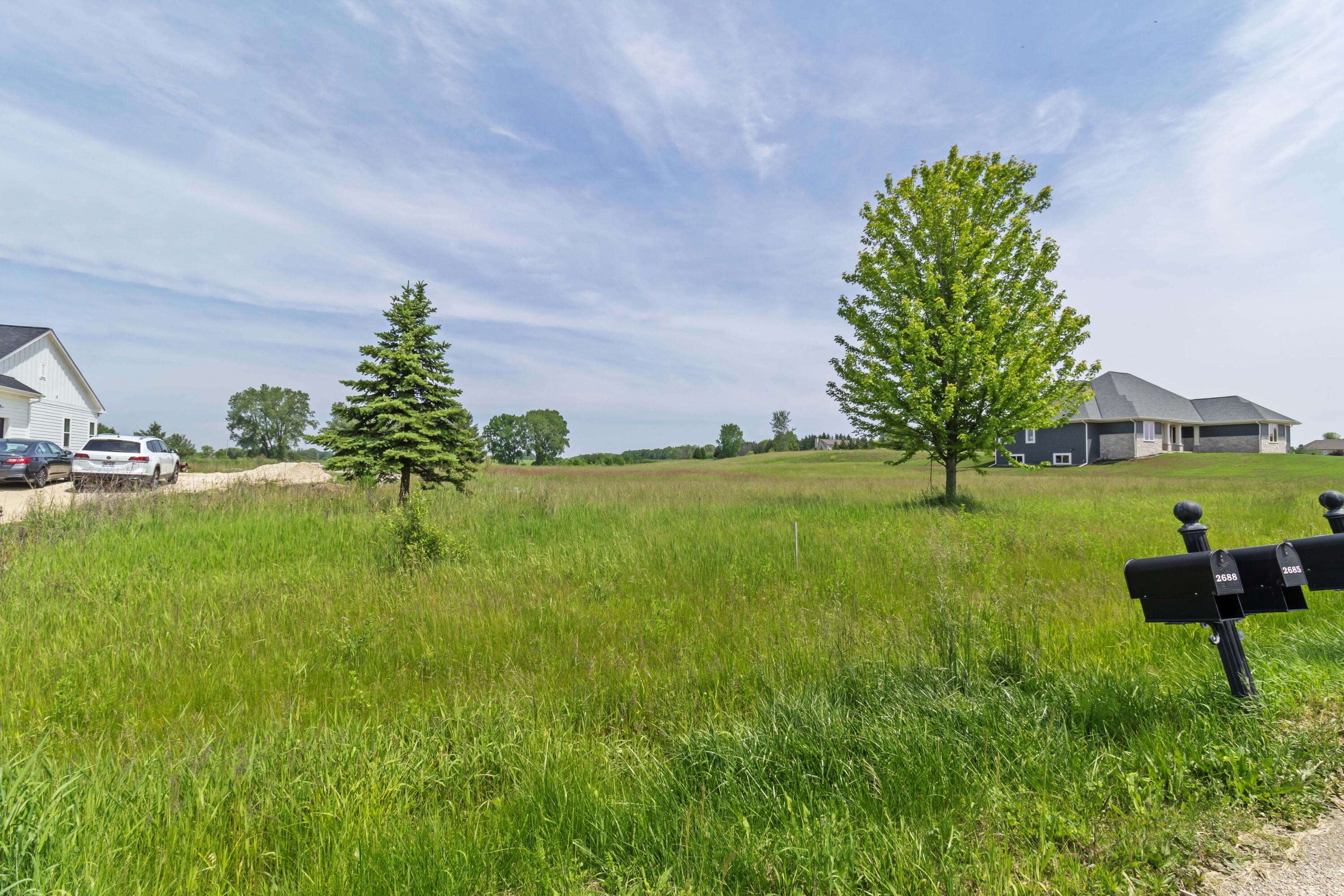 LT28 Applewood Dr