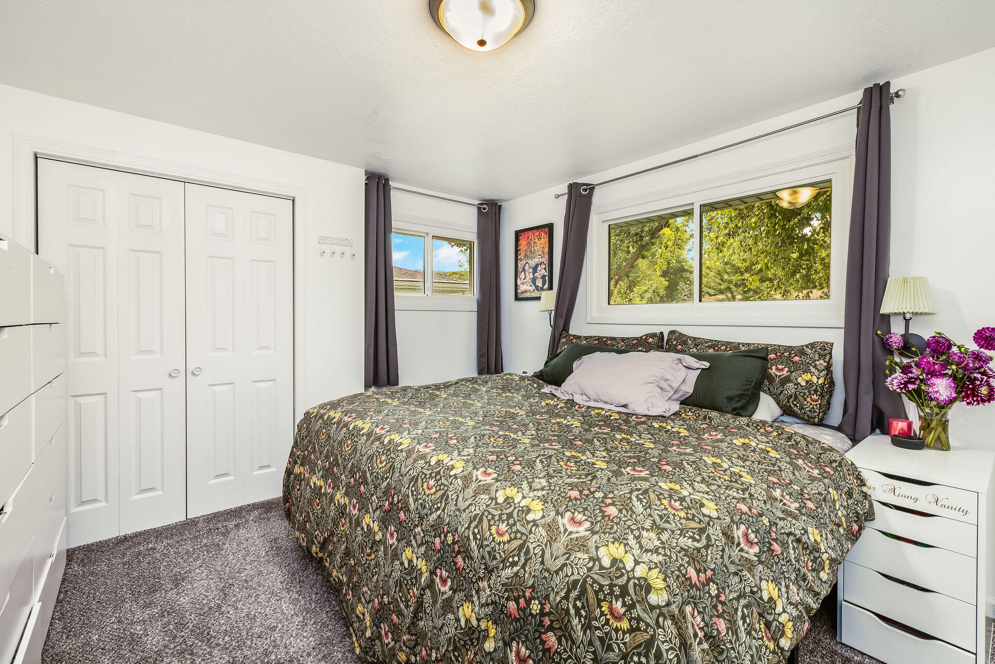 1377 Kings Ct