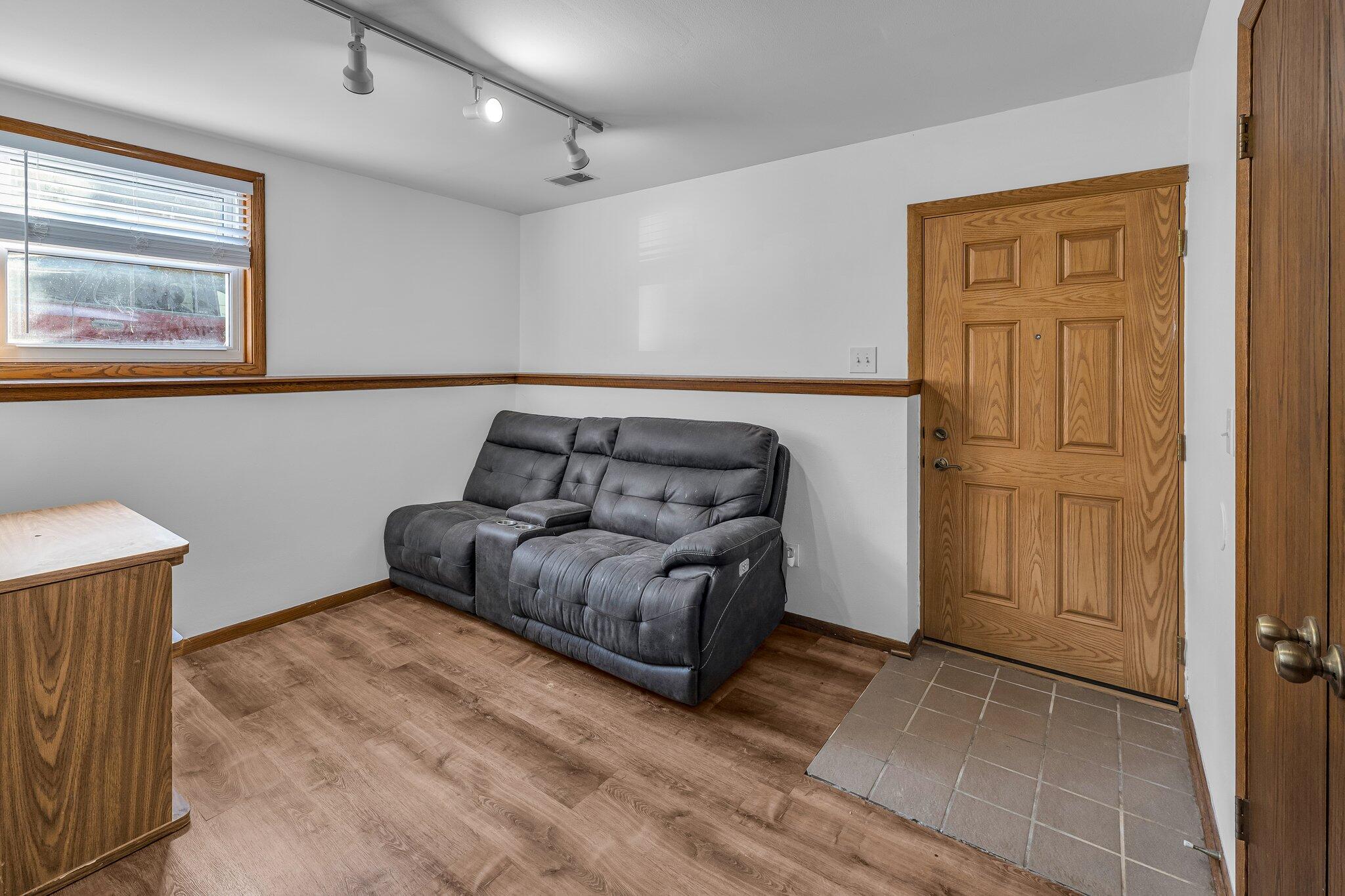 1507 Erin Ln
