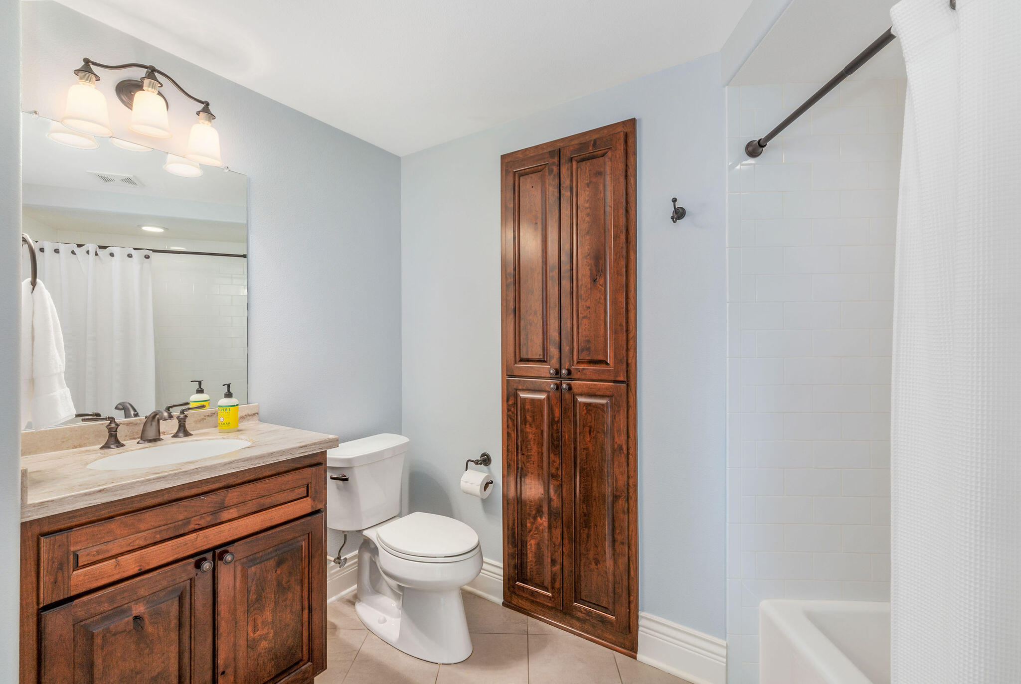 7175 W Oakview Ct