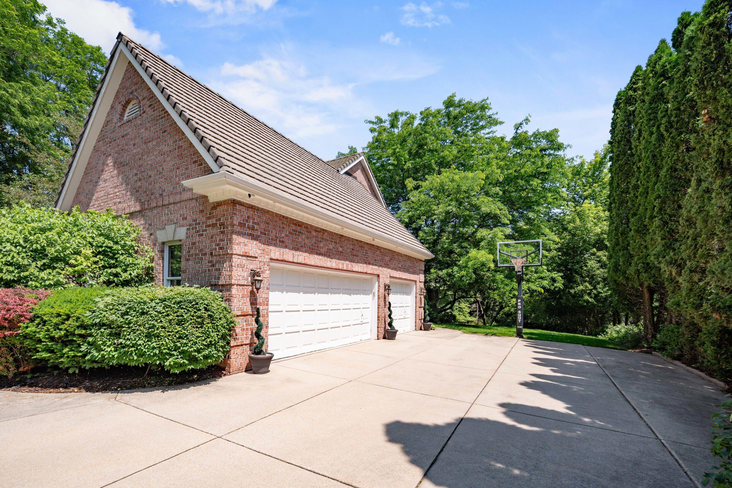 N27W5230 Hamilton Rd