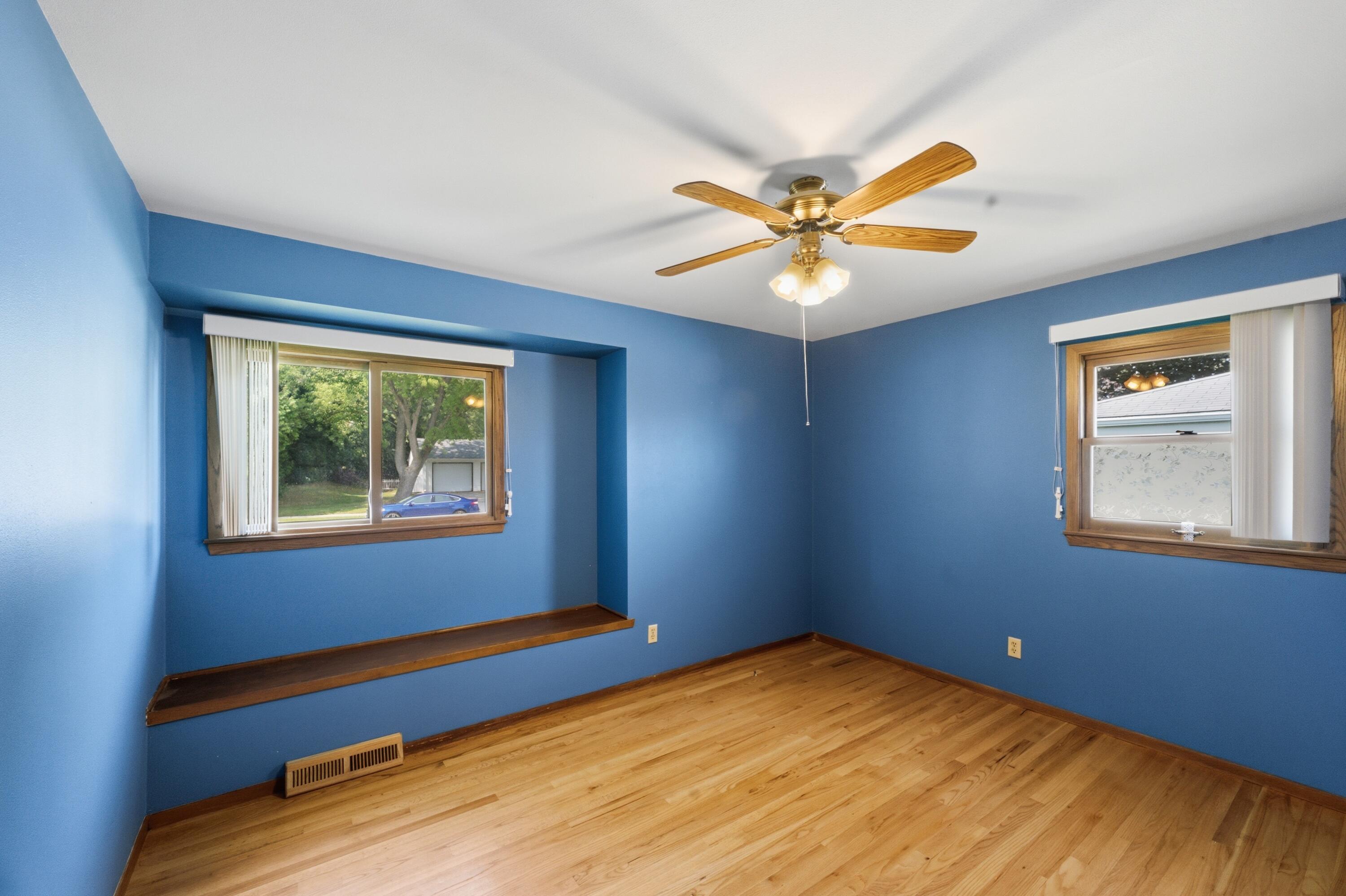 211 Maple St