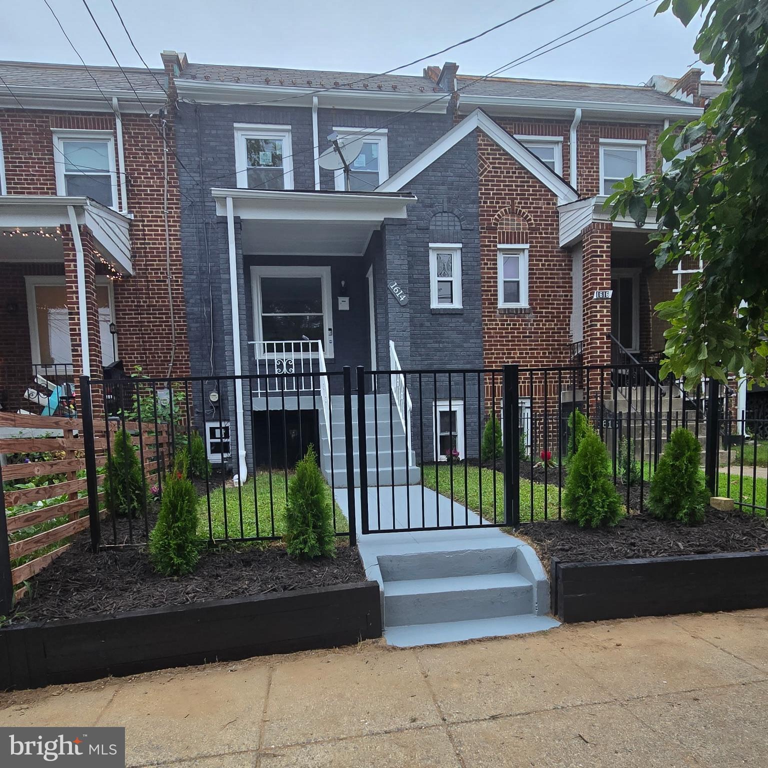 1614 Q STREET SE