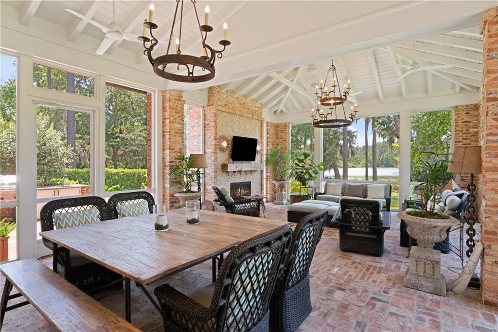 106 Telford Lane