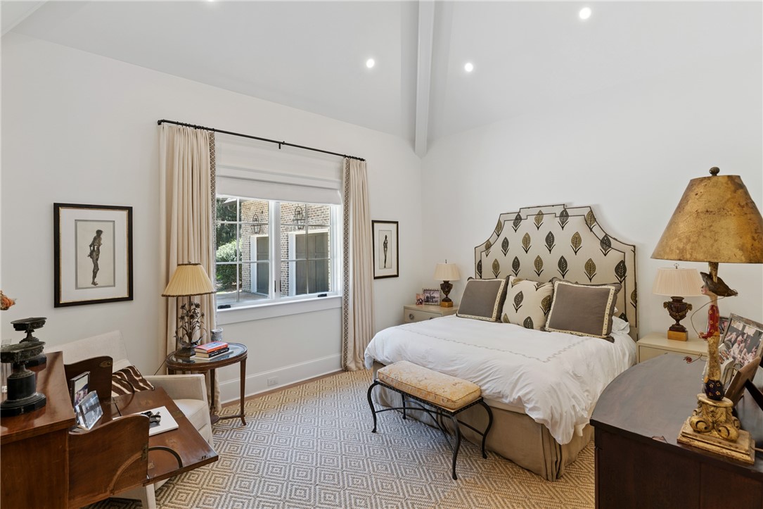 255 Saint Annie's Lane