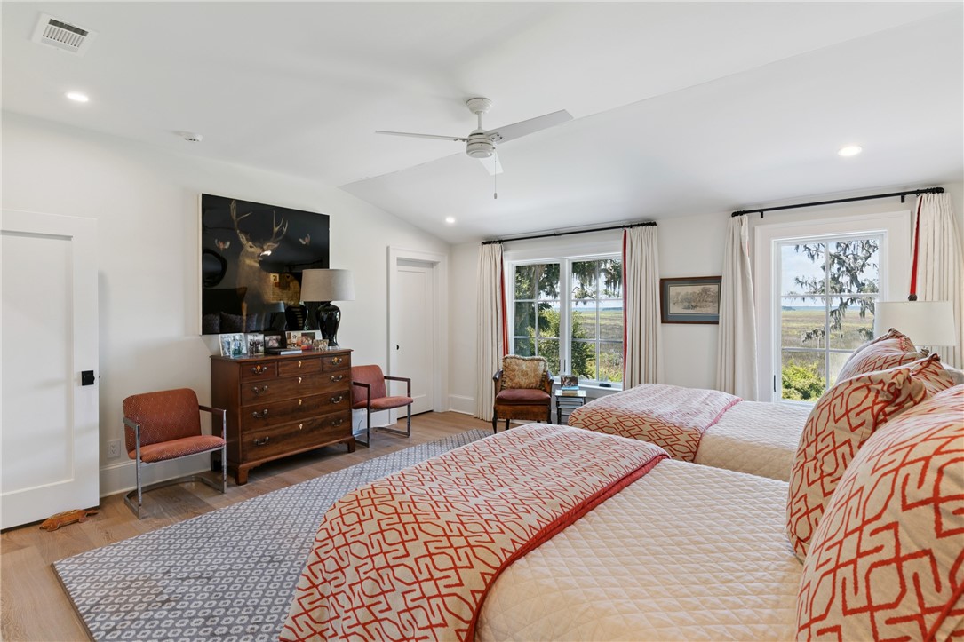 255 Saint Annie's Lane