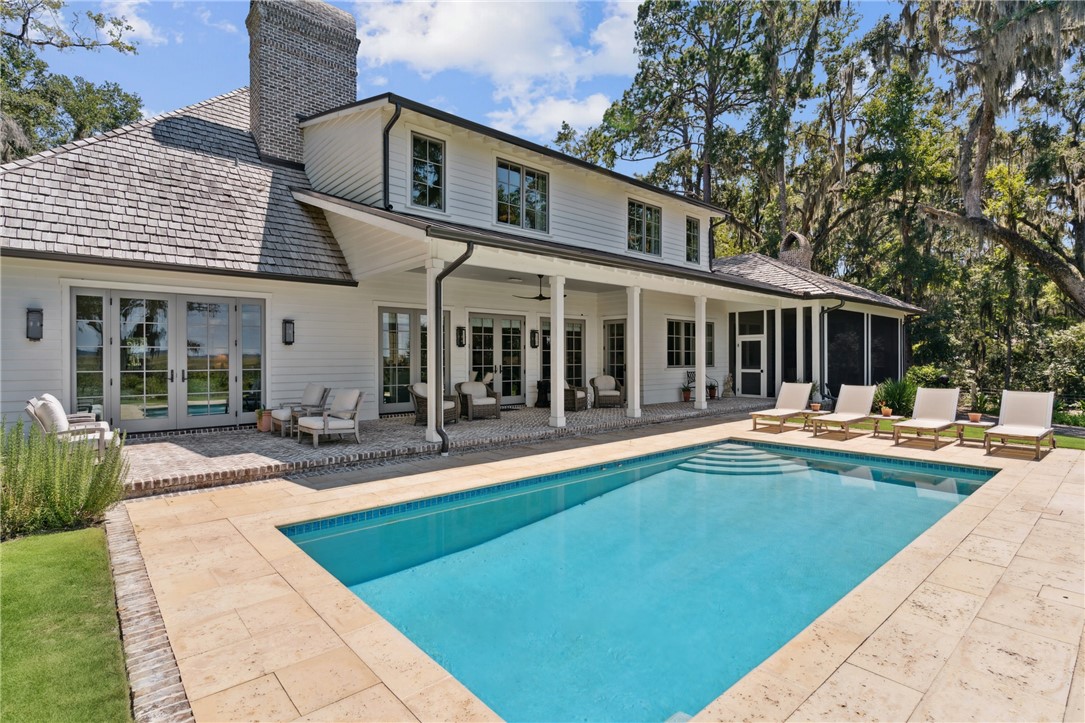 255 Saint Annie's Lane