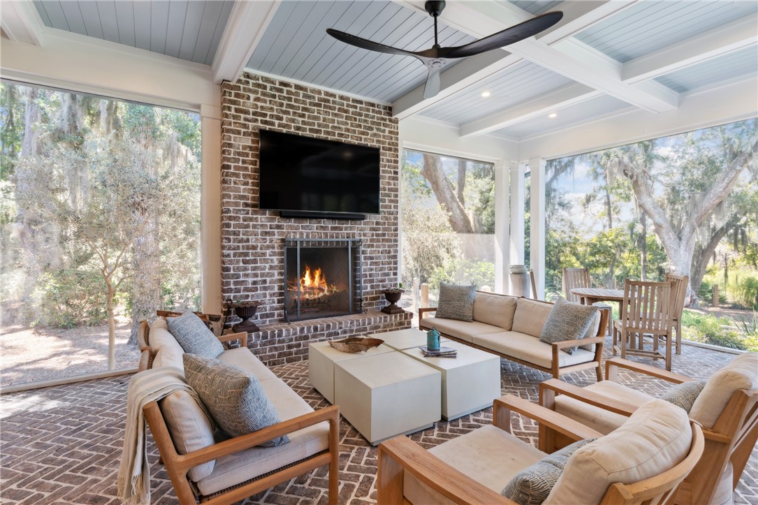 255 Saint Annie's Lane