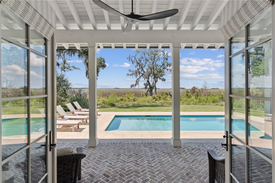 255 Saint Annie's Lane