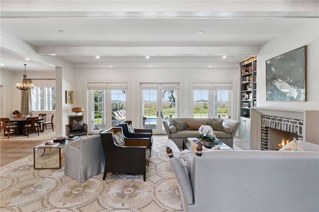 255 Saint Annie's Lane