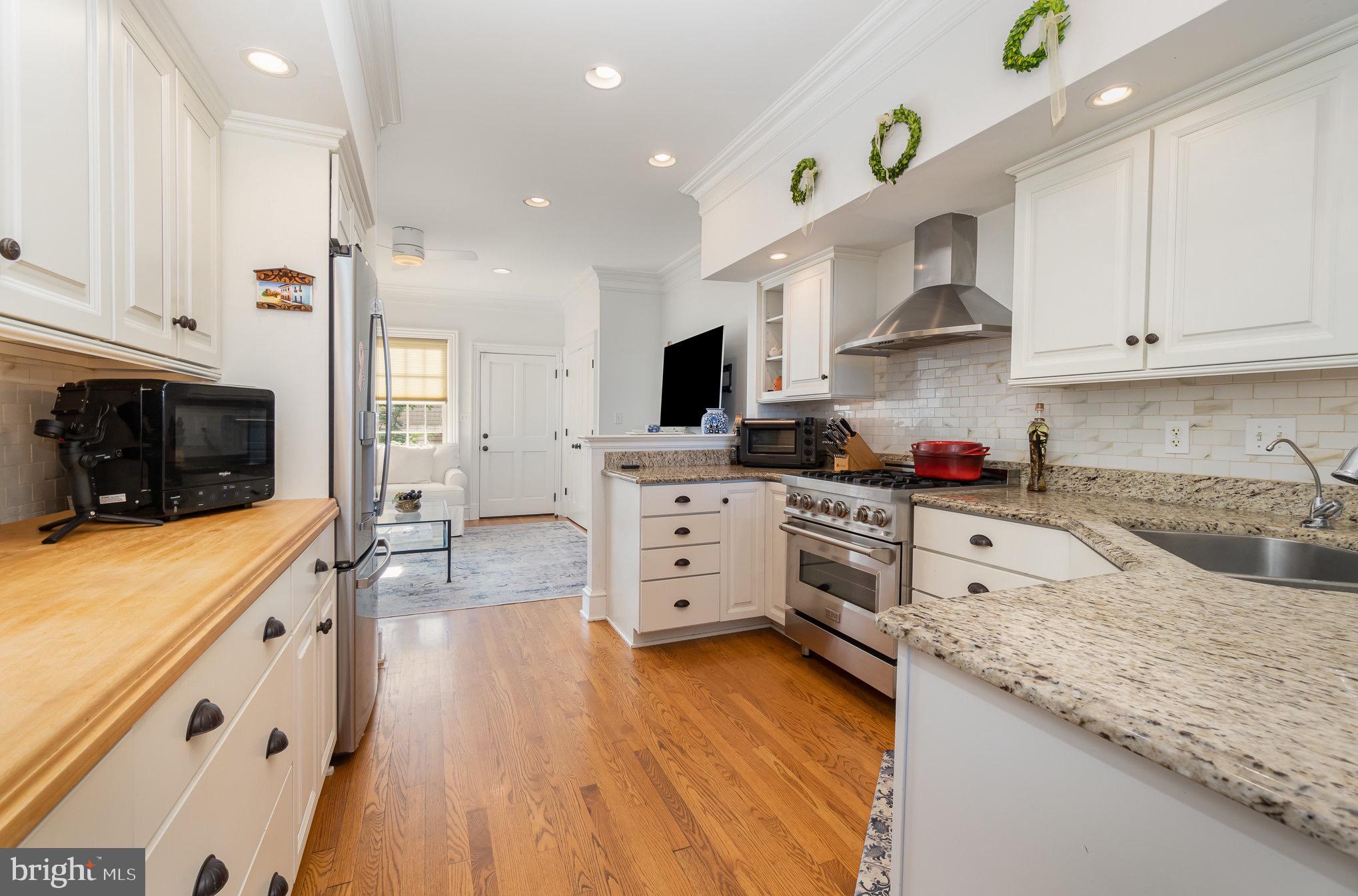 541 BRIDGEVIEW DRIVE