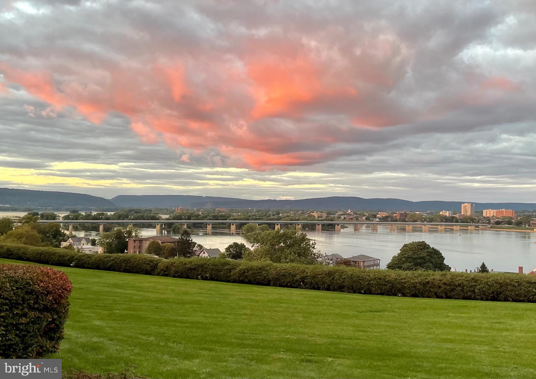 541 BRIDGEVIEW DRIVE