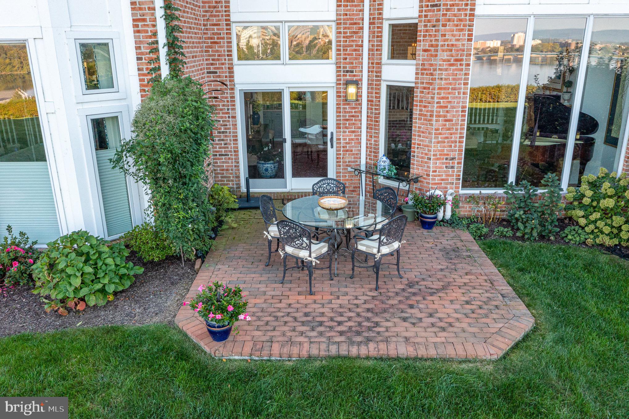 541 BRIDGEVIEW DRIVE