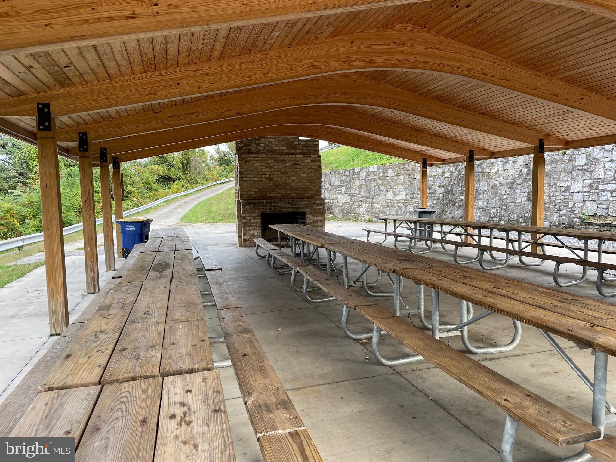 541 BRIDGEVIEW DRIVE