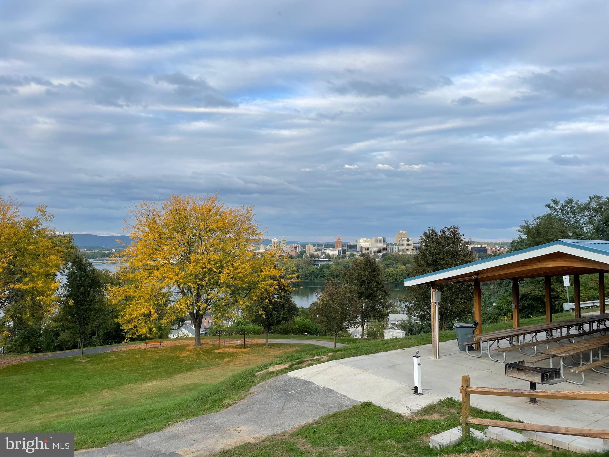 541 BRIDGEVIEW DRIVE