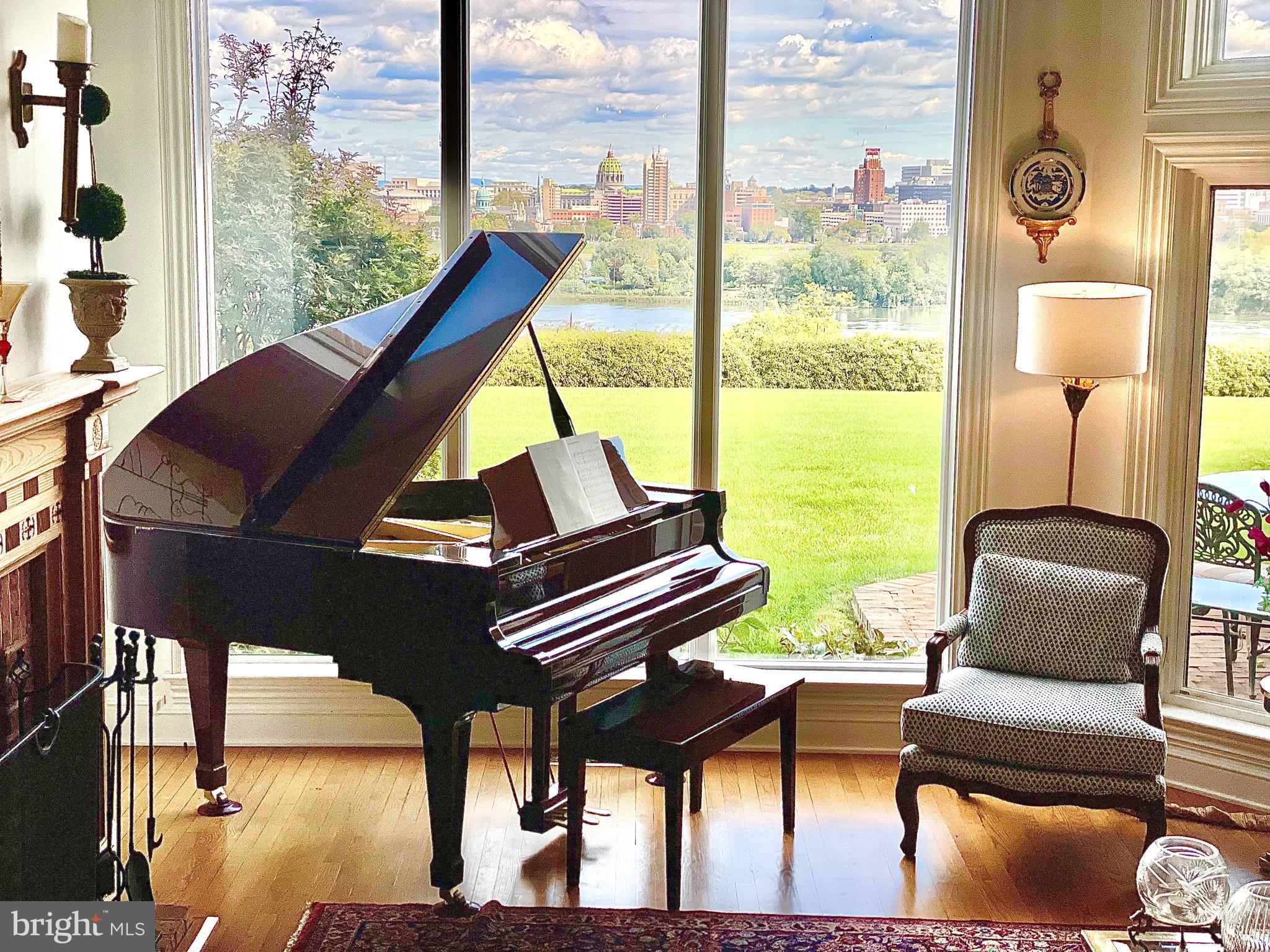 541 BRIDGEVIEW DRIVE