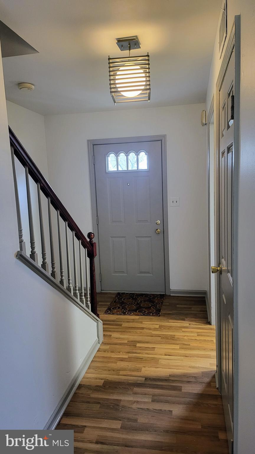 1821 CREEK VIEW COURT