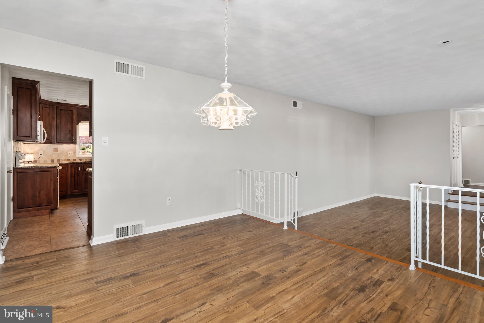 5236 DEERFIELD AVENUE