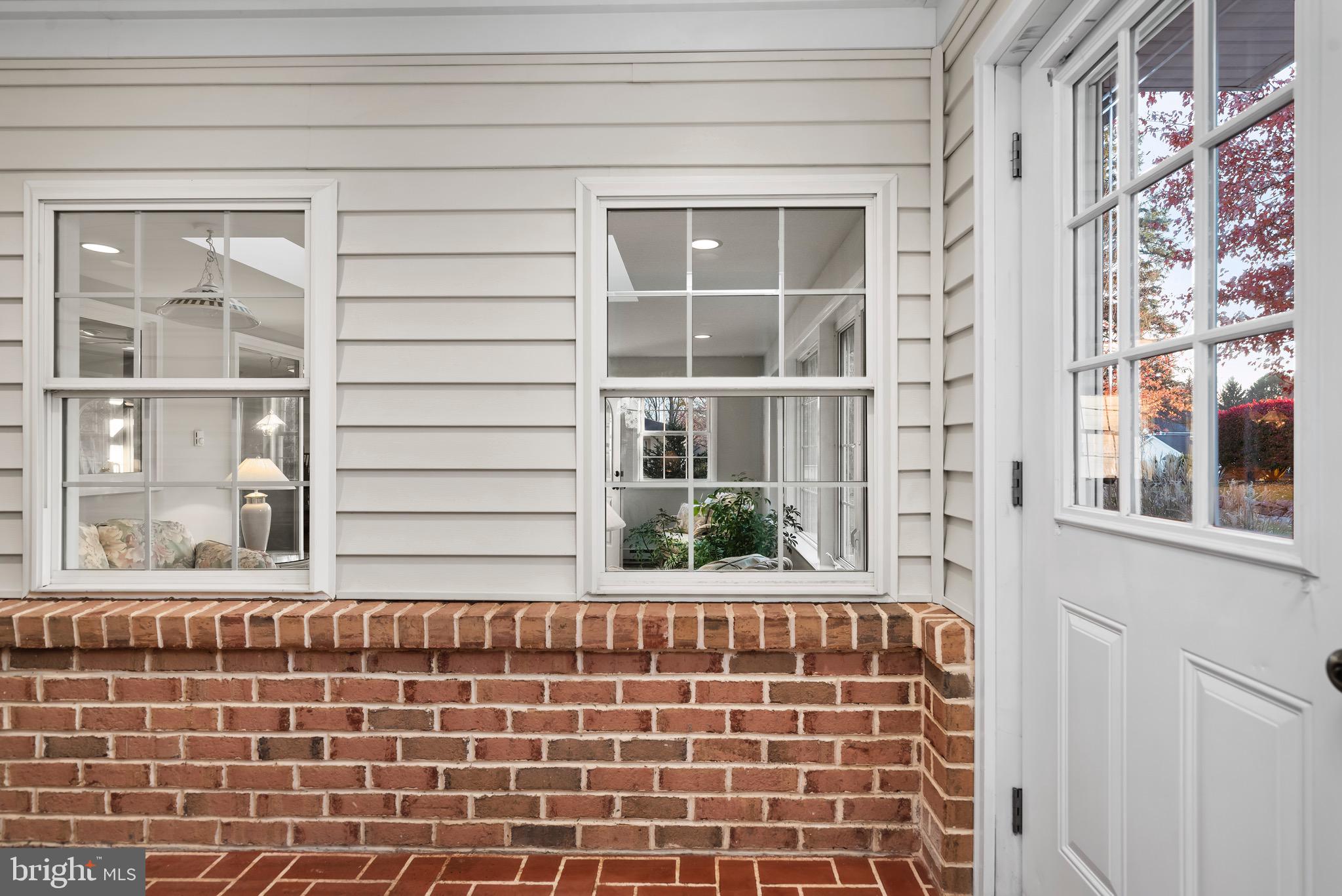 5236 DEERFIELD AVENUE