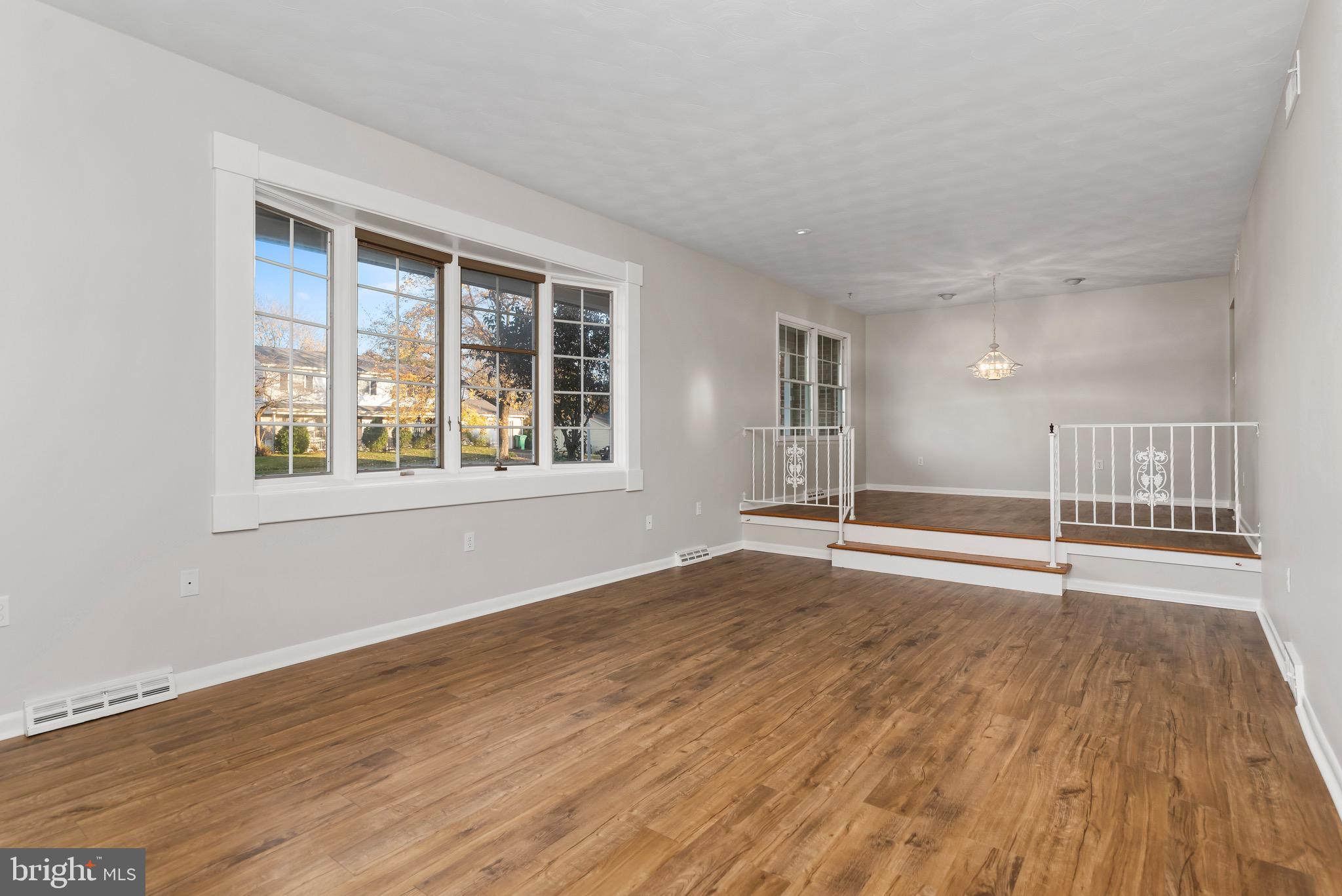 5236 DEERFIELD AVENUE