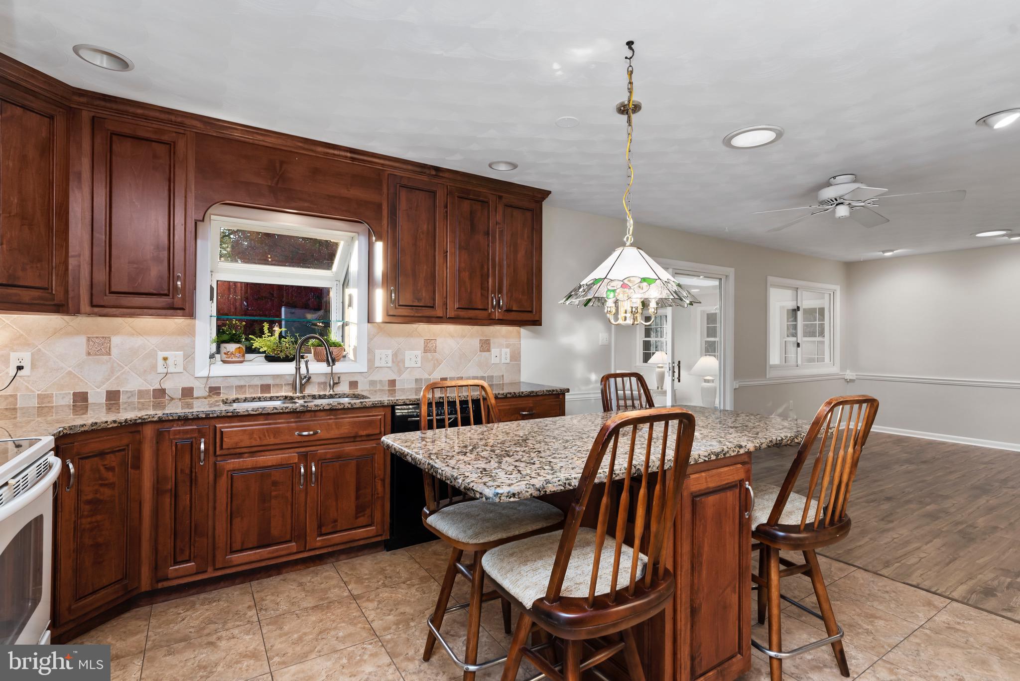 5236 DEERFIELD AVENUE